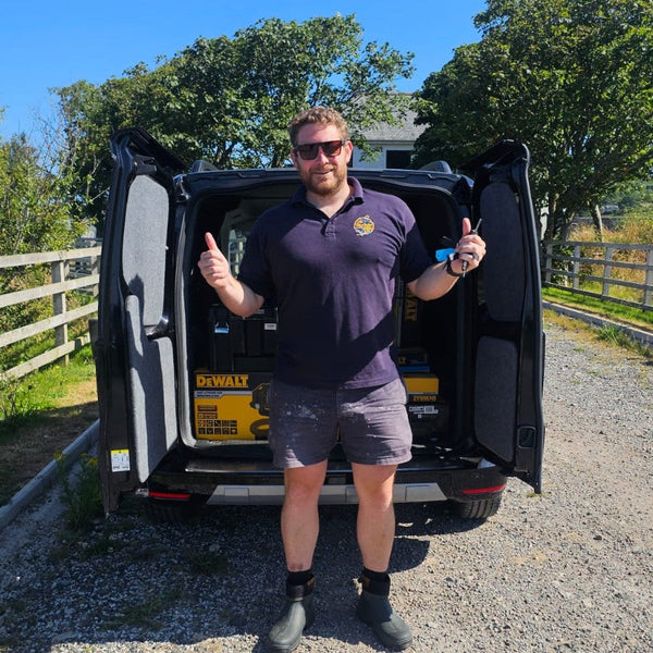 VW CADDY + DEWALT BUNDLE