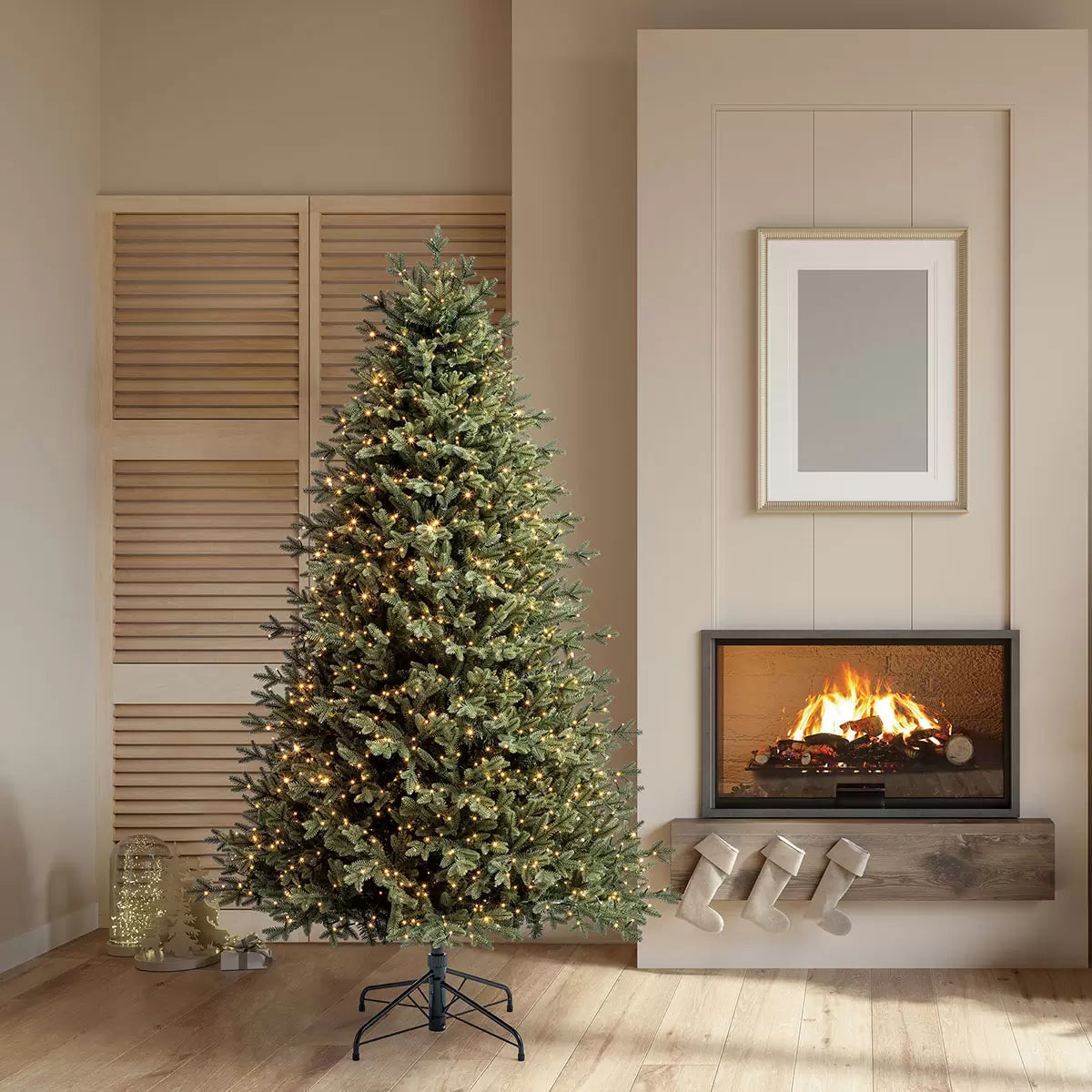 6.5ft Pre-Lit Artificial Christmas Tree
