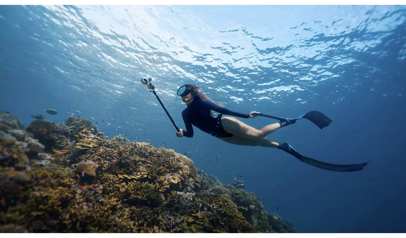 Insta360 X5 Action Camera Starter Bundle