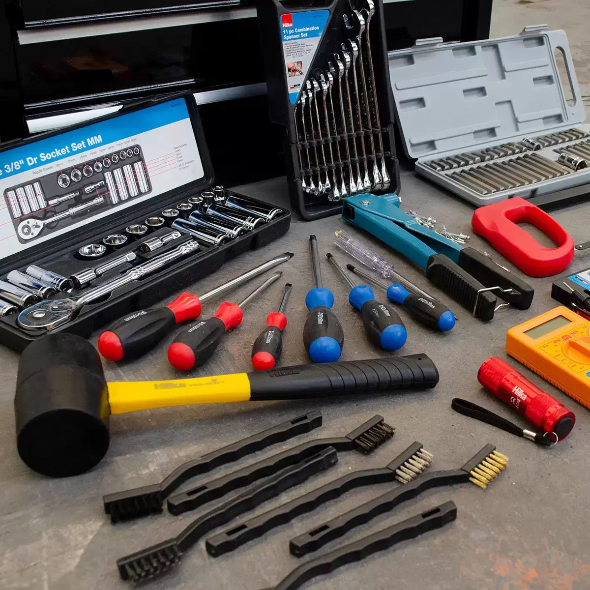 Hilka 304 Piece Tool Chest