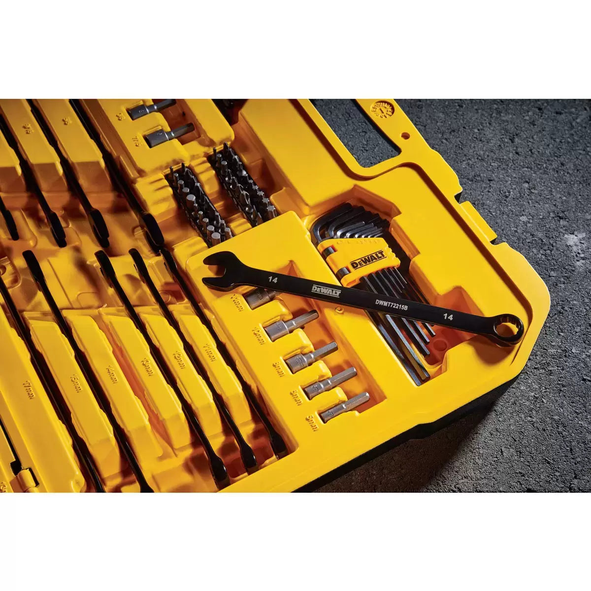 DEWALT Mechanics Set 184pcs