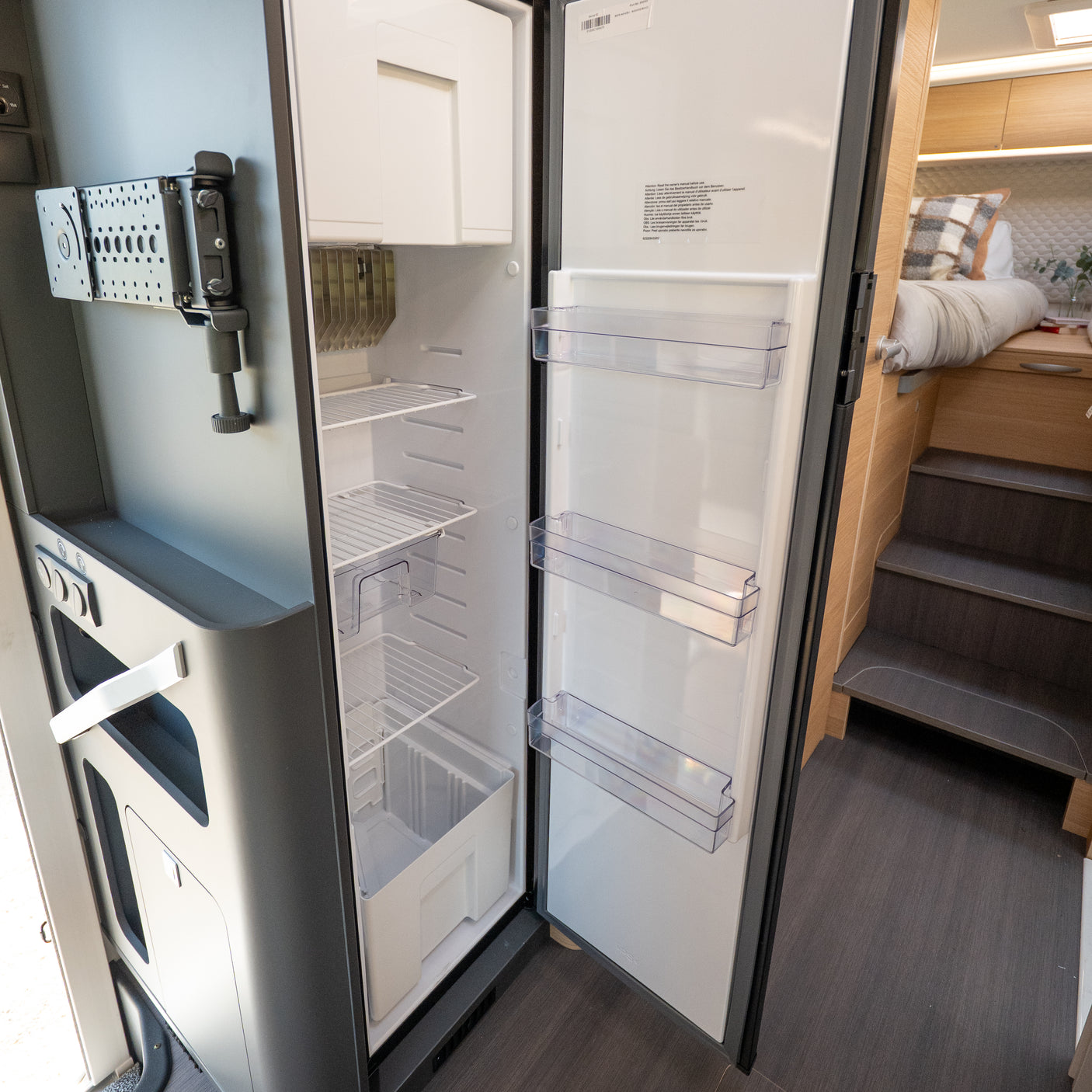 Brand New Adria Matrix 670SL + Volvo XC40