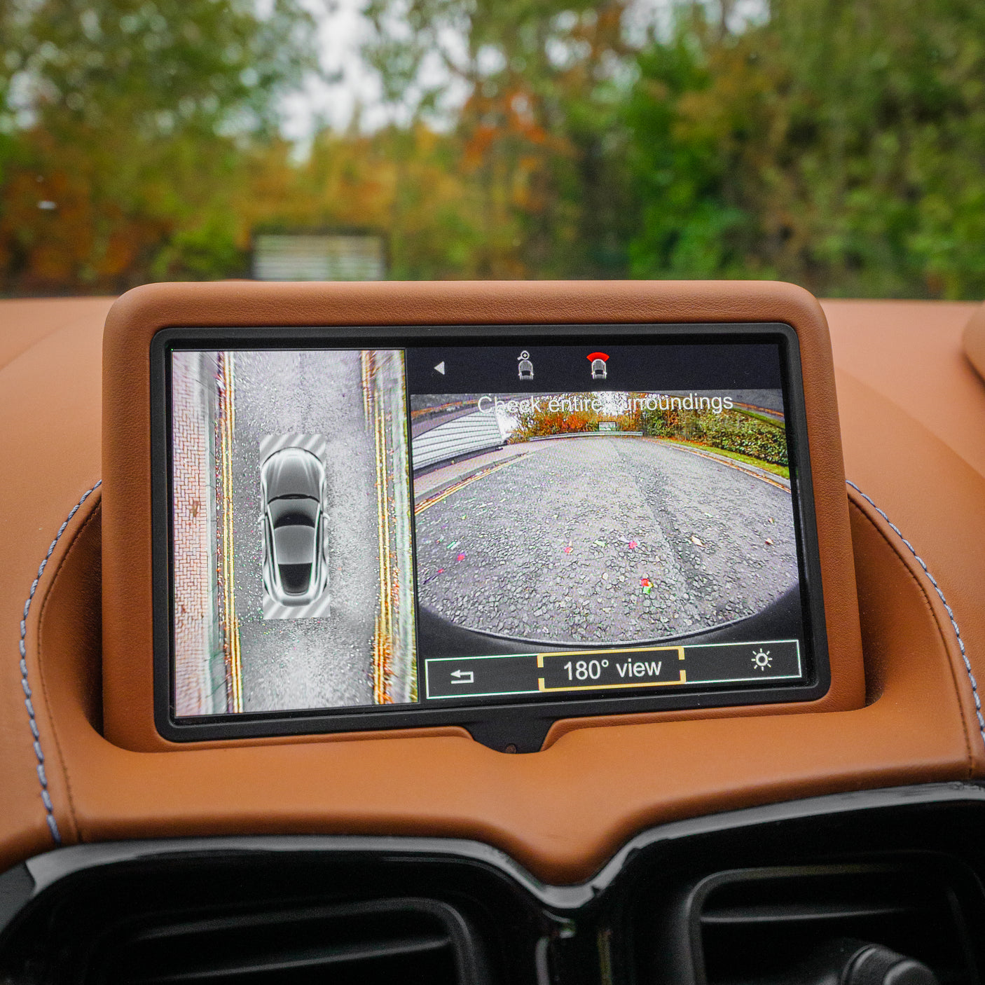 Immaculate Aston Martin V8 Vantage