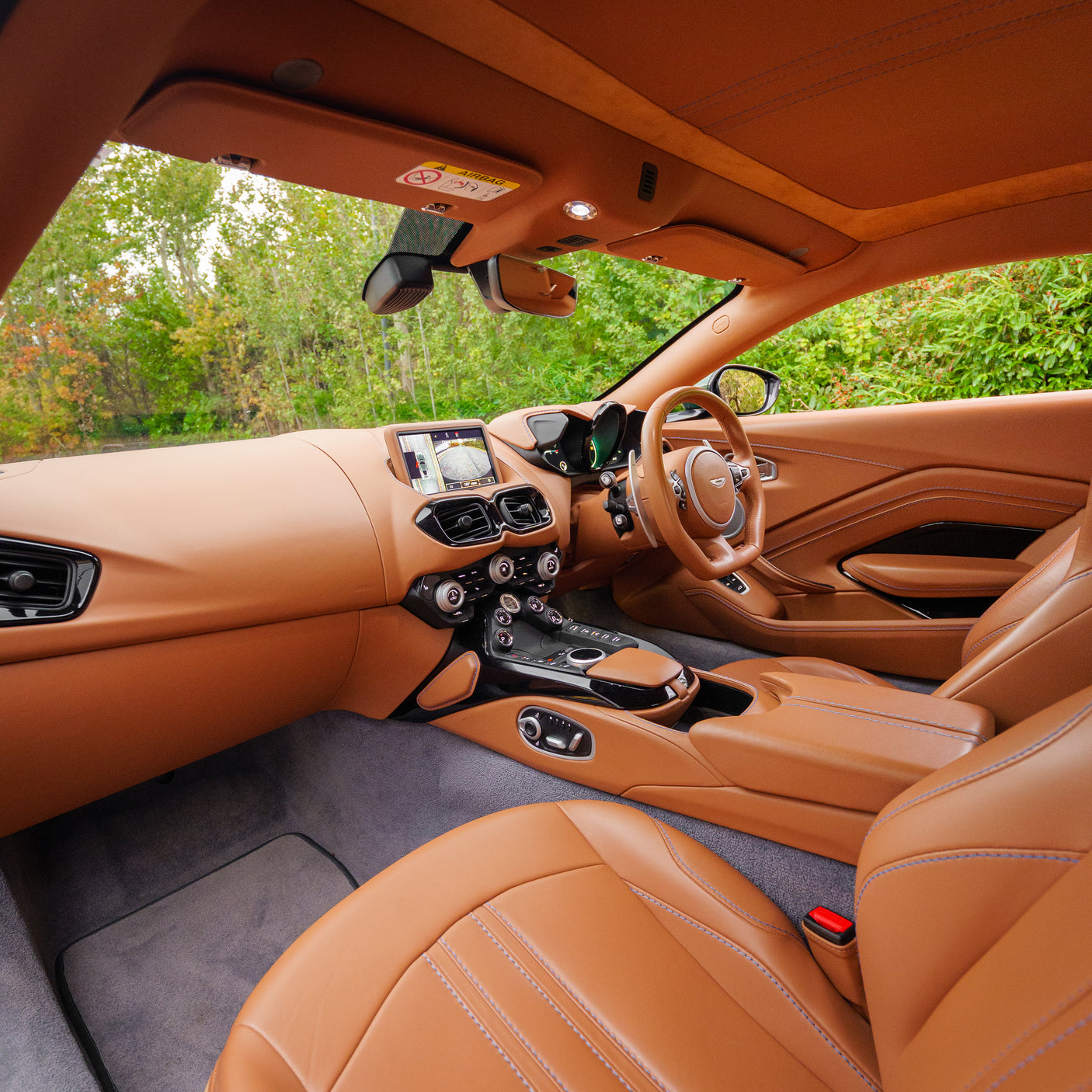 Immaculate Aston Martin V8 Vantage