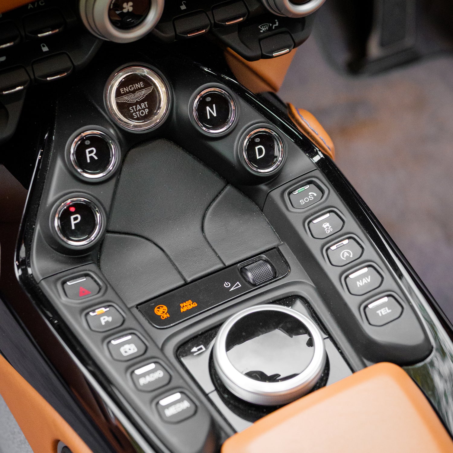 Immaculate Aston Martin V8 Vantage