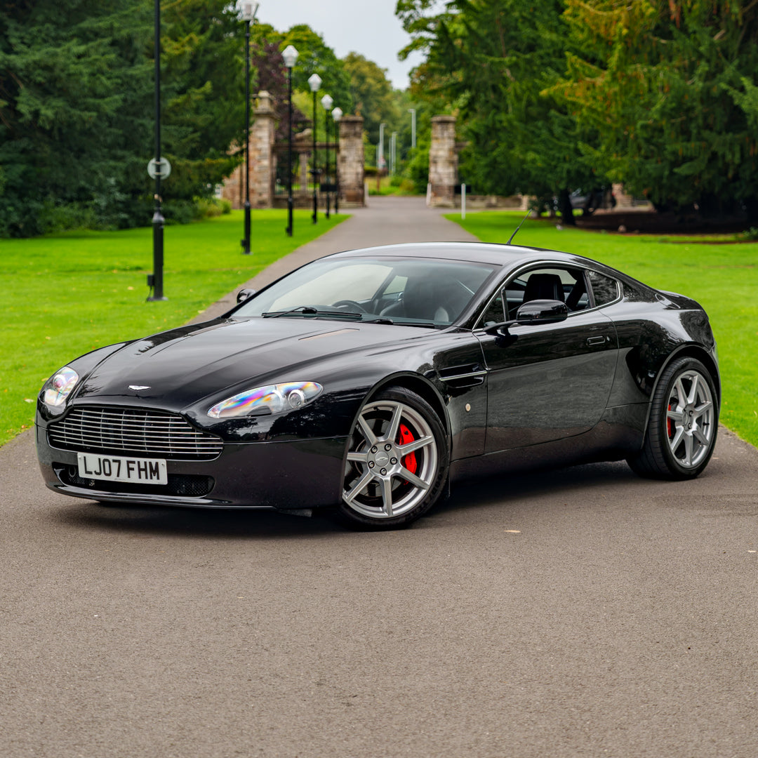V8 Aston Martin