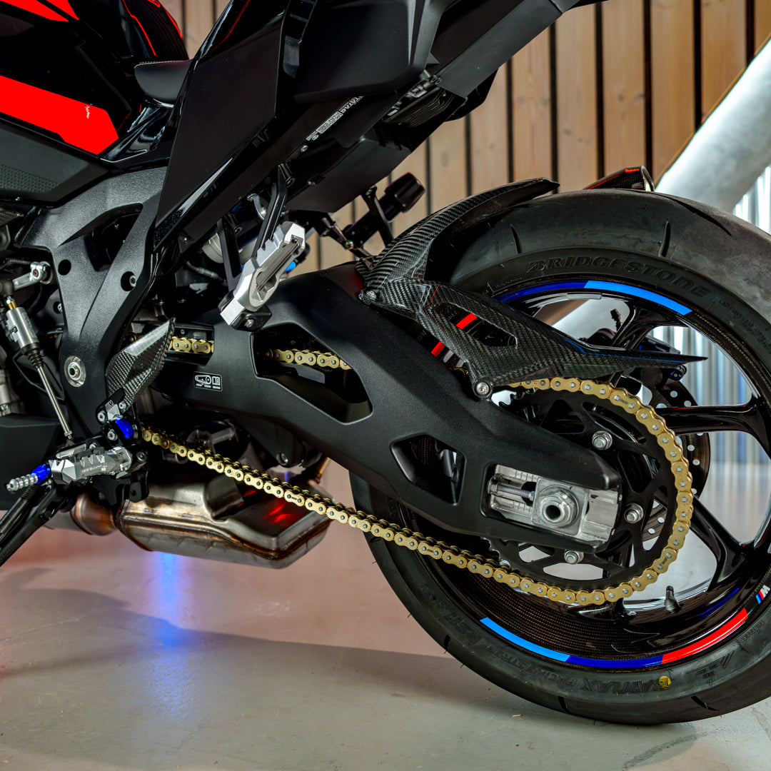 2025 BMW M1000XR