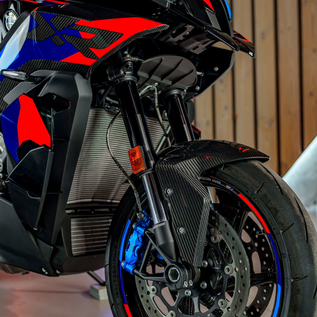 2025 BMW M1000XR
