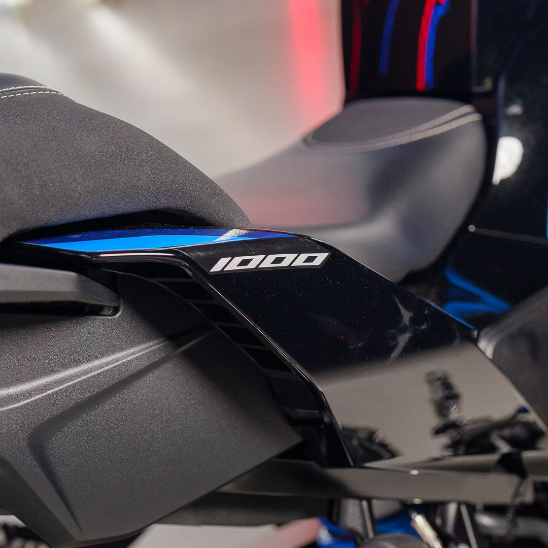 2025 BMW M1000XR