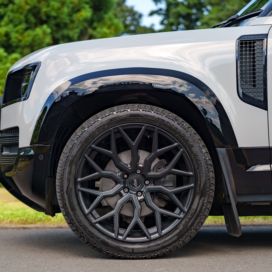 Land Rover Defender X-Dynamic HSE