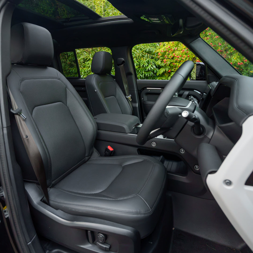 2025 Land Rover Defender 110 X-Dynamic