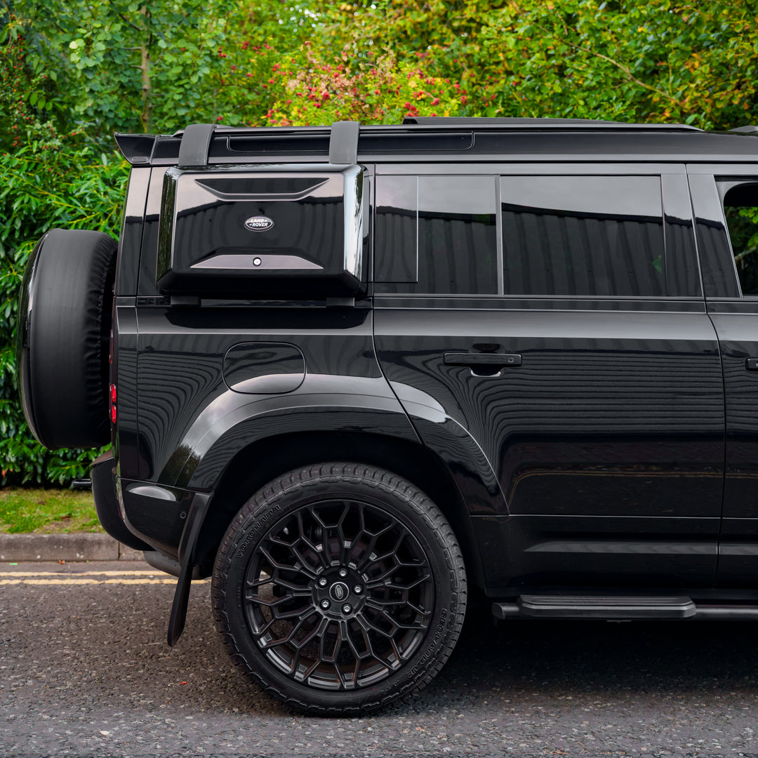 2025 Land Rover Defender 110 X-Dynamic