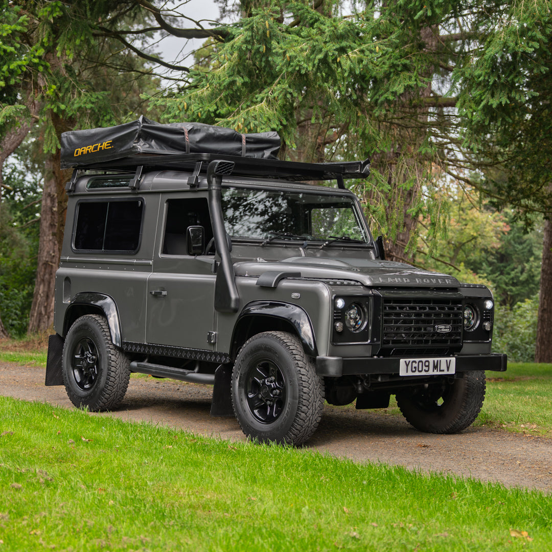 Land Rover Defender 90
