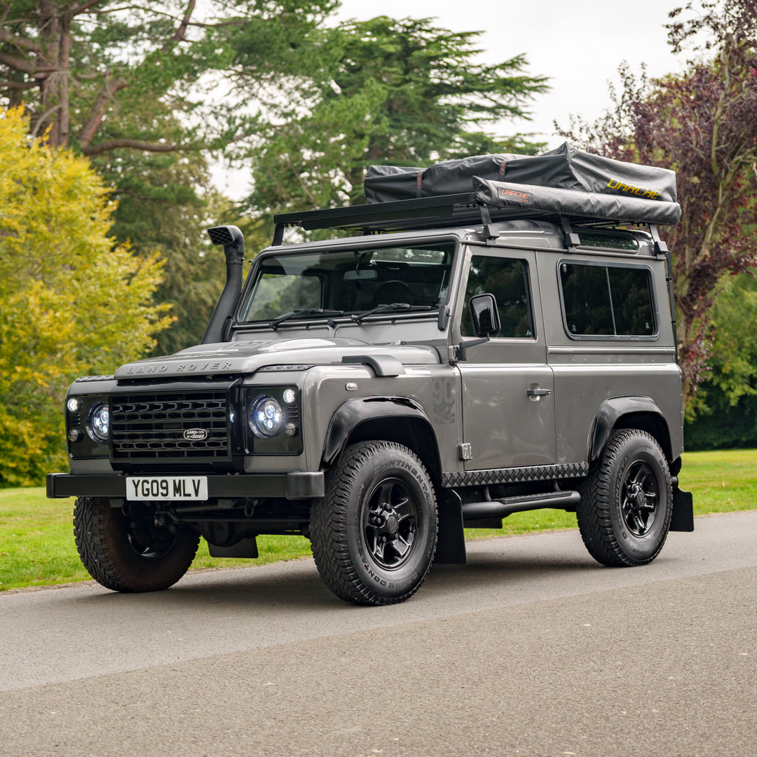 Land Rover Defender 90