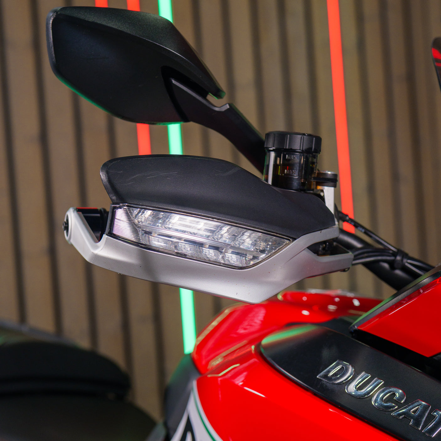 Ducati Multistrada 1200s