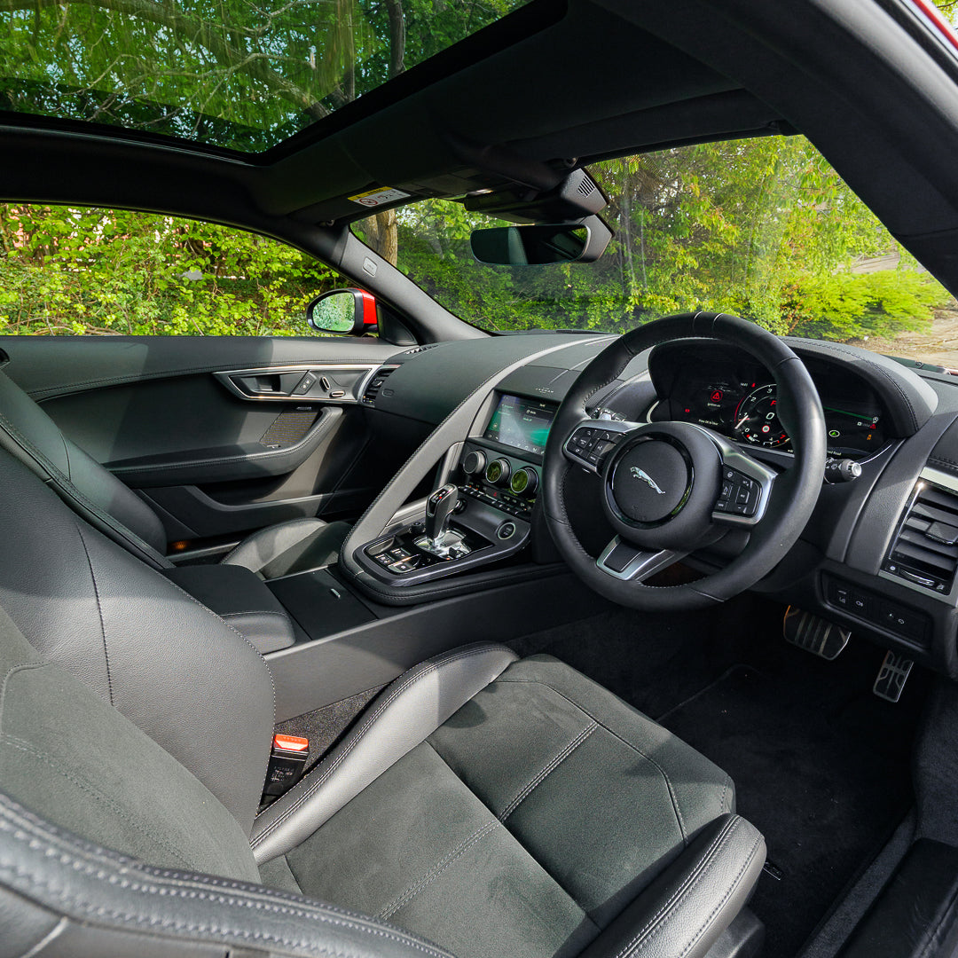 2024 Automatic Jaguar F type R-DYNAMIC