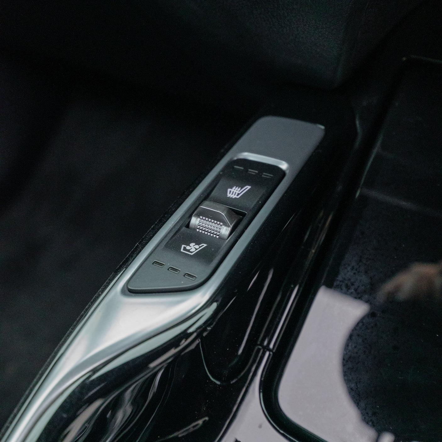 BRAND NEW Automatic 7 seat Kia Sorento 4