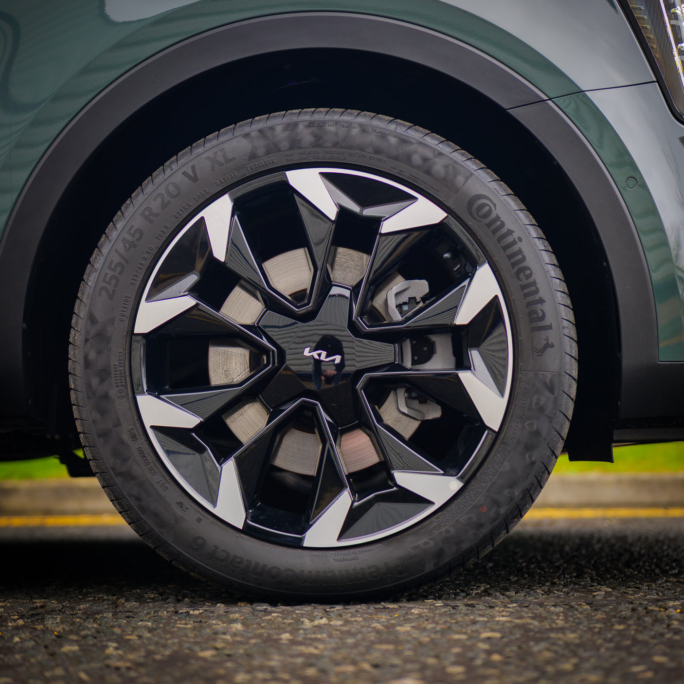 BRAND NEW Automatic 7 seat Kia Sorento 4