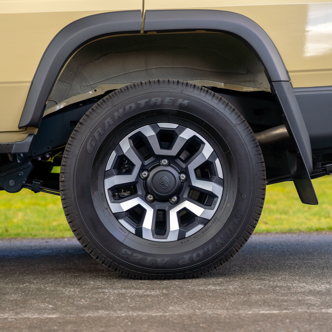 BRAND NEW Toyota Land Cruiser