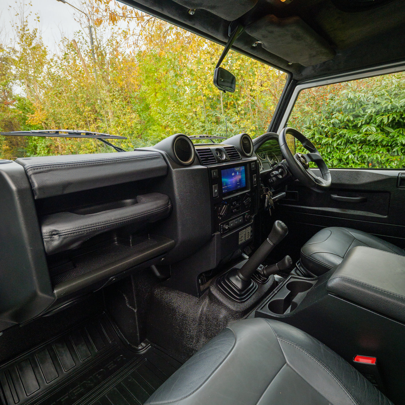 Immaculate 2015 Land Rover Defender XS