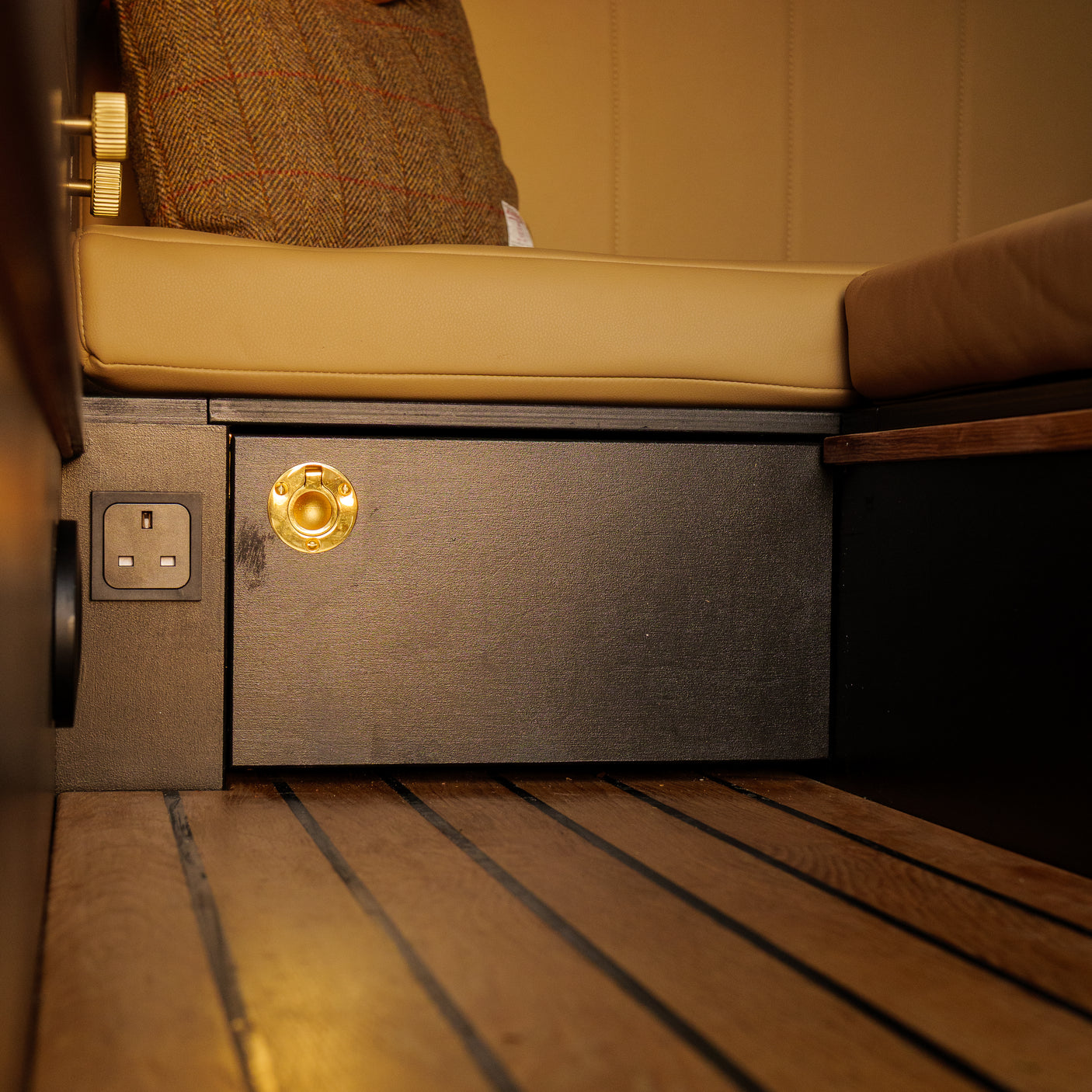 Lisa - Custom Land Rover Defender Campervan