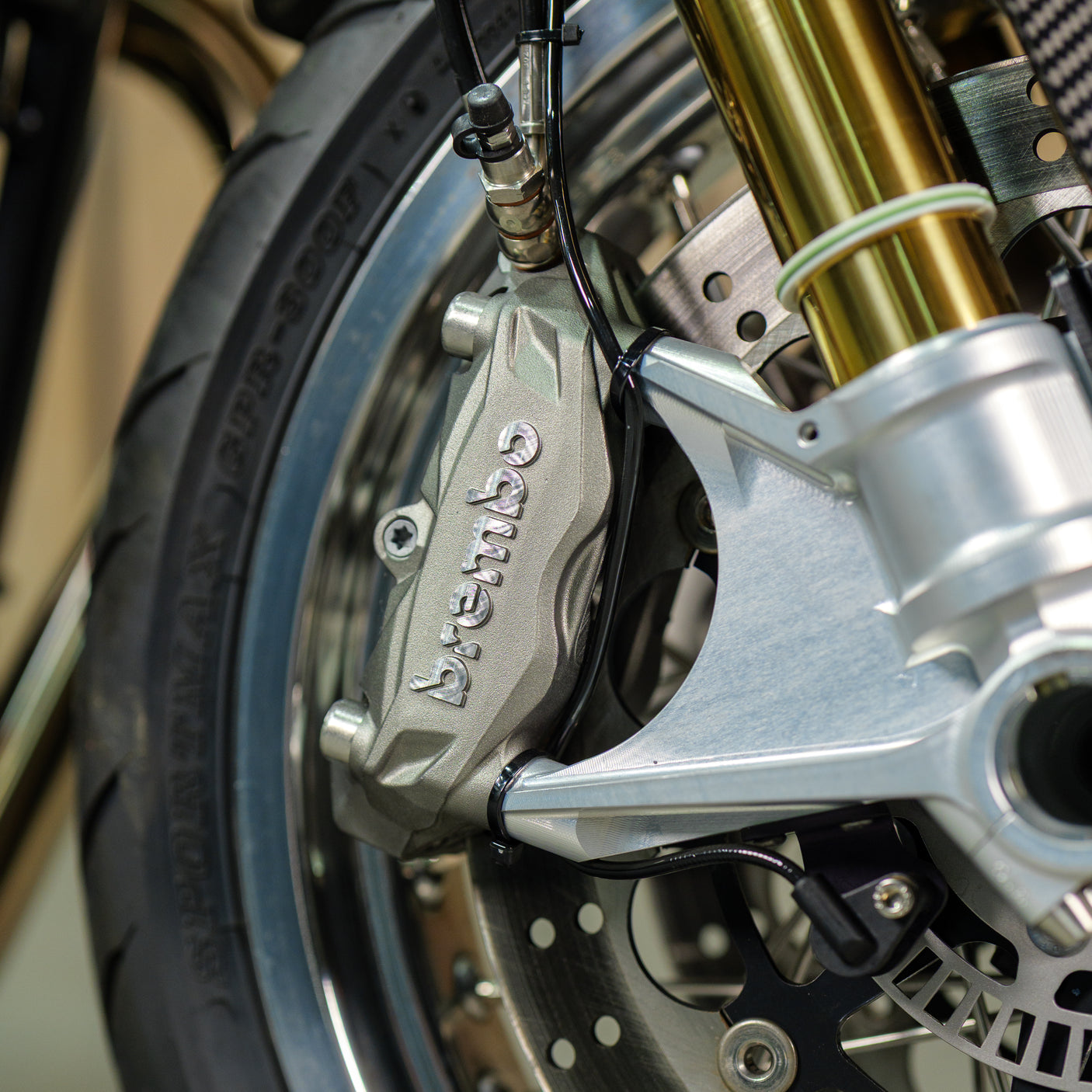 Stunning 2025 Norton Commando 961 SF