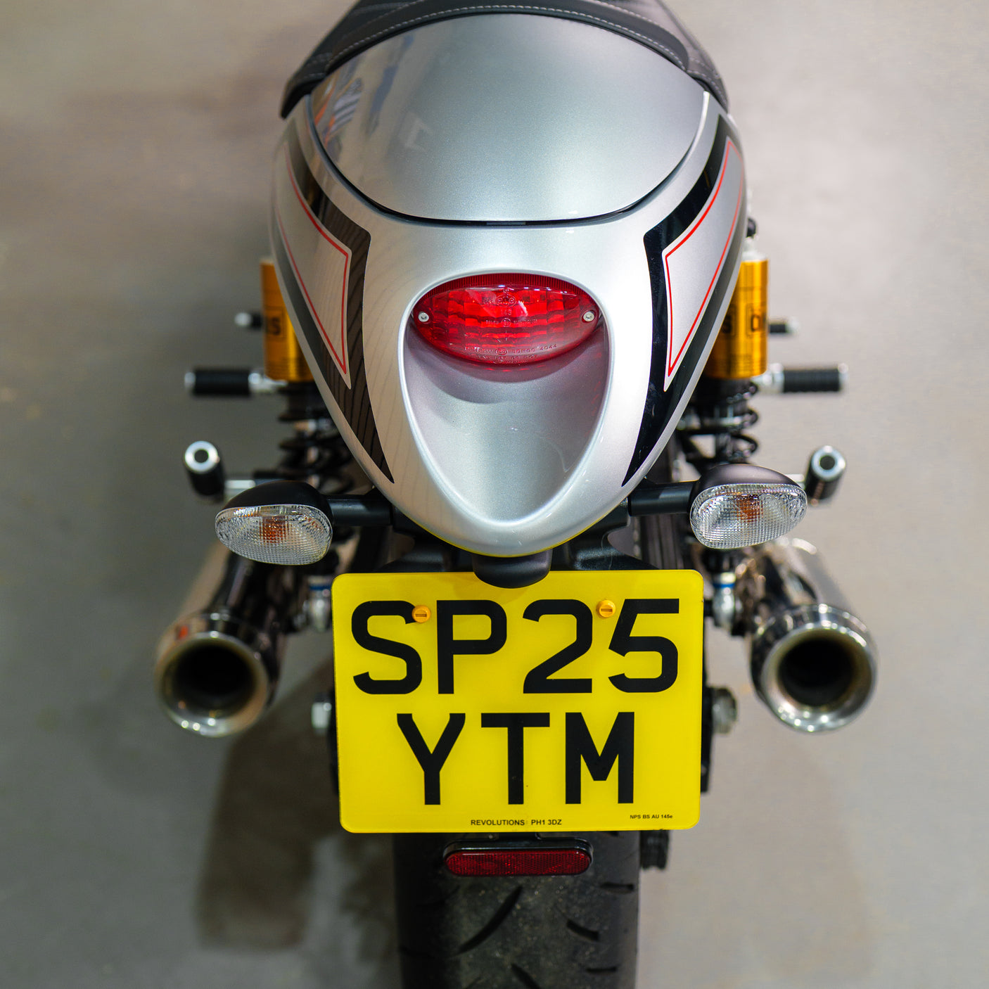 Stunning 2025 Norton Commando 961 SF