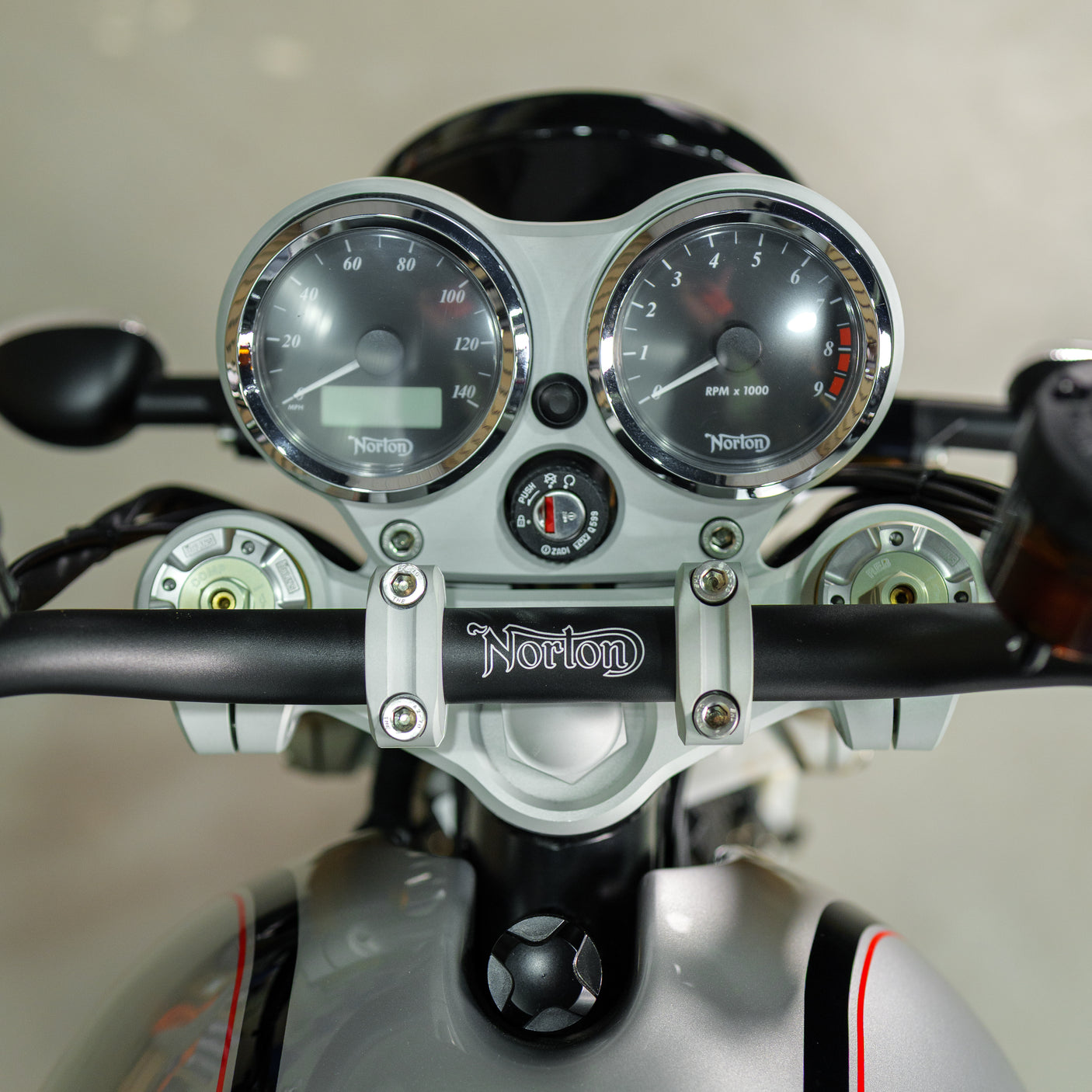 Stunning 2025 Norton Commando 961 SF