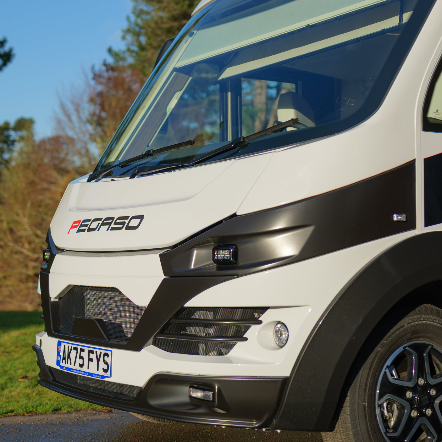 BRAND NEW: 4 berth Automatic Roller Team Pegaso 750