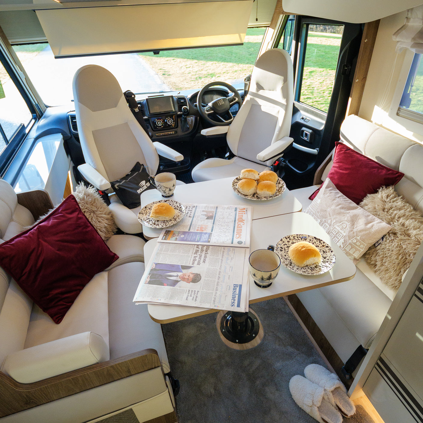 BRAND NEW: 4 berth Automatic Roller Team Pegaso 750