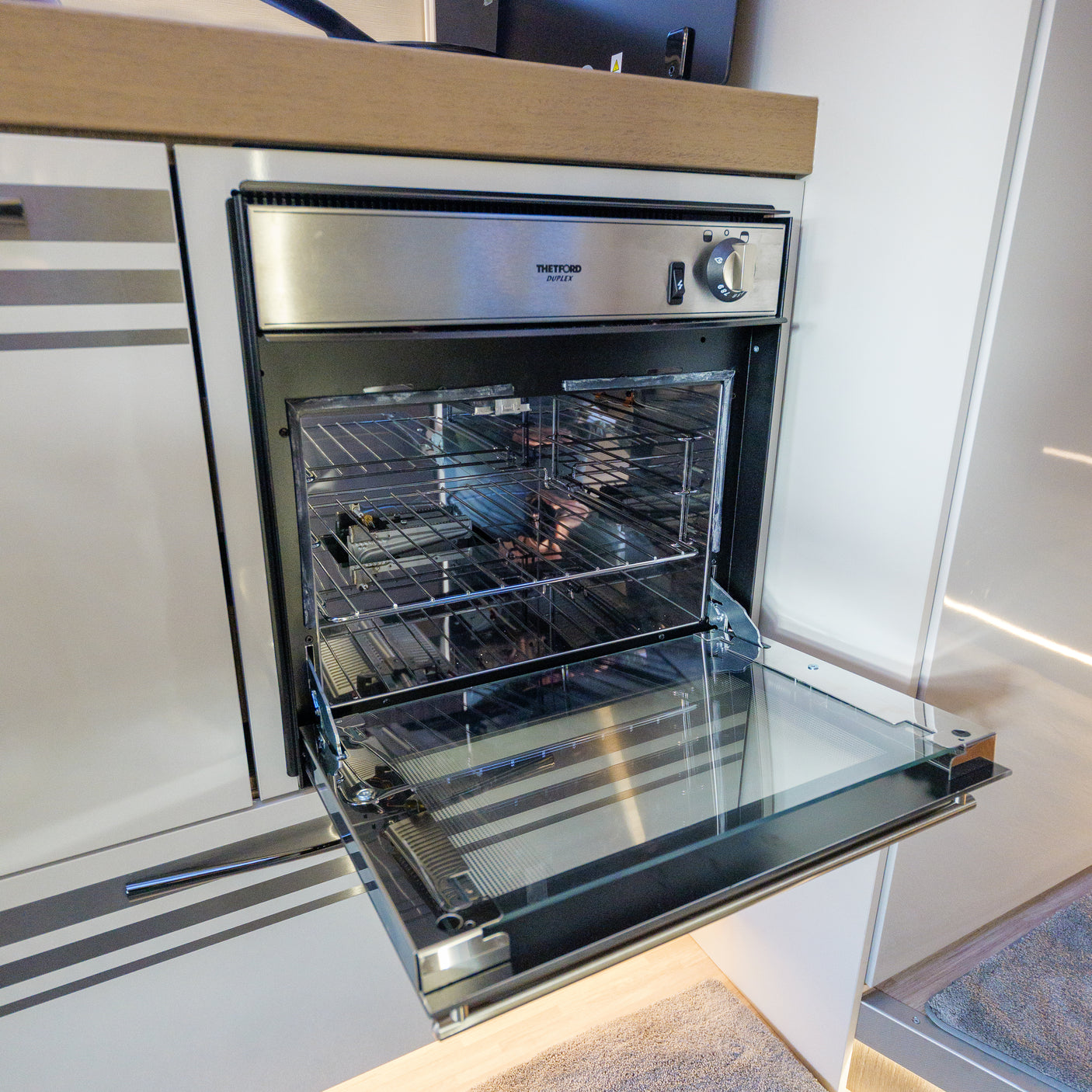 BRAND NEW: 4 berth Automatic Roller Team Pegaso 750