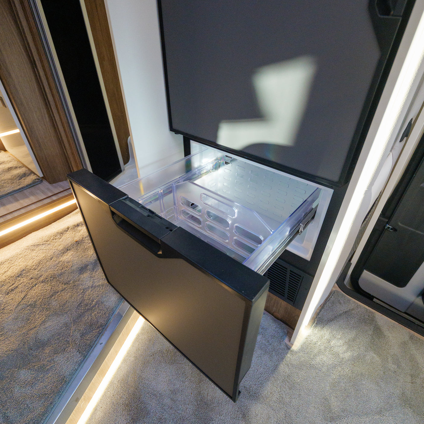 BRAND NEW: 4 berth Automatic Roller Team Pegaso 750