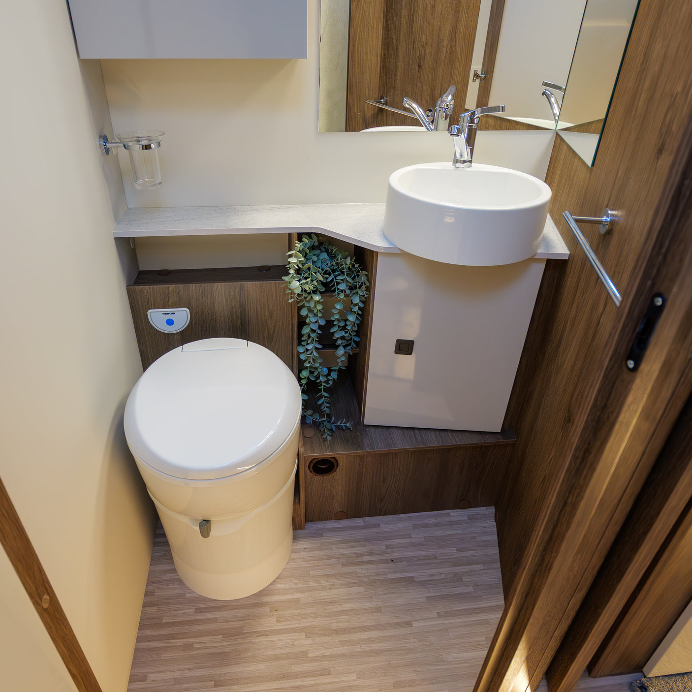 BRAND NEW: 4 berth Automatic Roller Team Pegaso 750