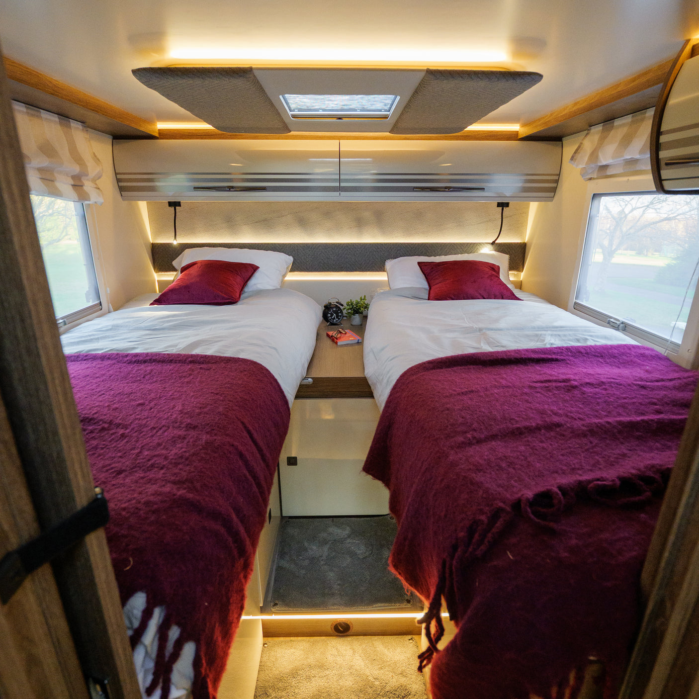 BRAND NEW: 4 berth Automatic Roller Team Pegaso 750