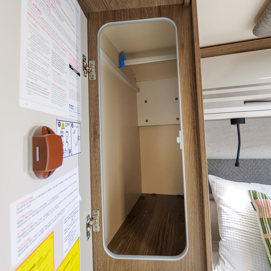 2026 AUTOMATIC Roller Team T-Line 740 4 berth motorhome