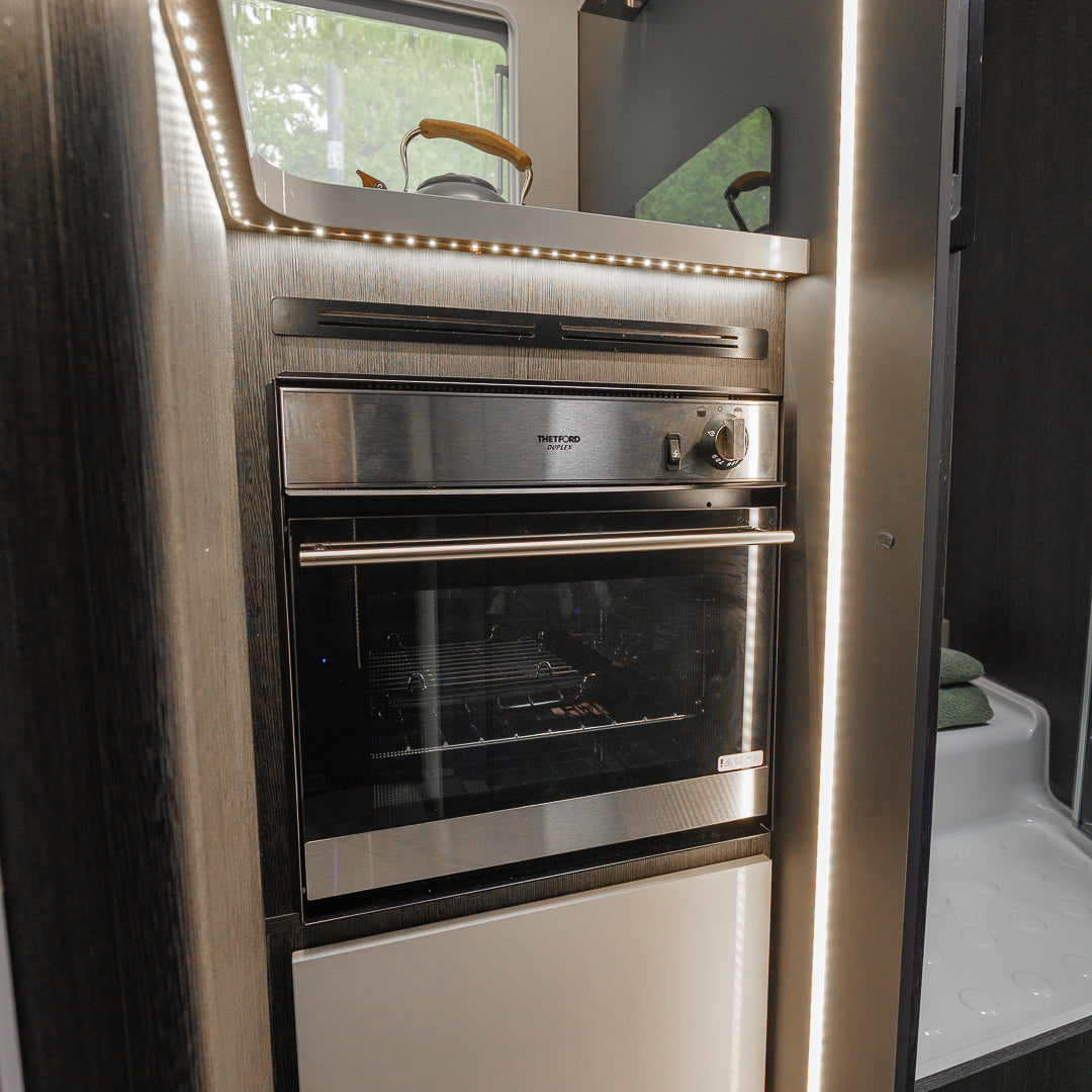 NEW AUTOMATIC Roller Team Zefiro 696 4 berth motorhome