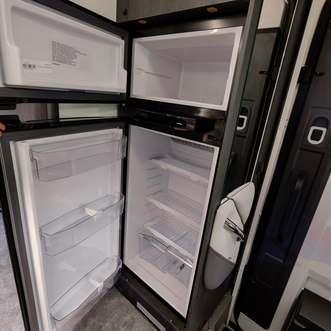 NEW AUTOMATIC Roller Team Zefiro 696 4 berth motorhome
