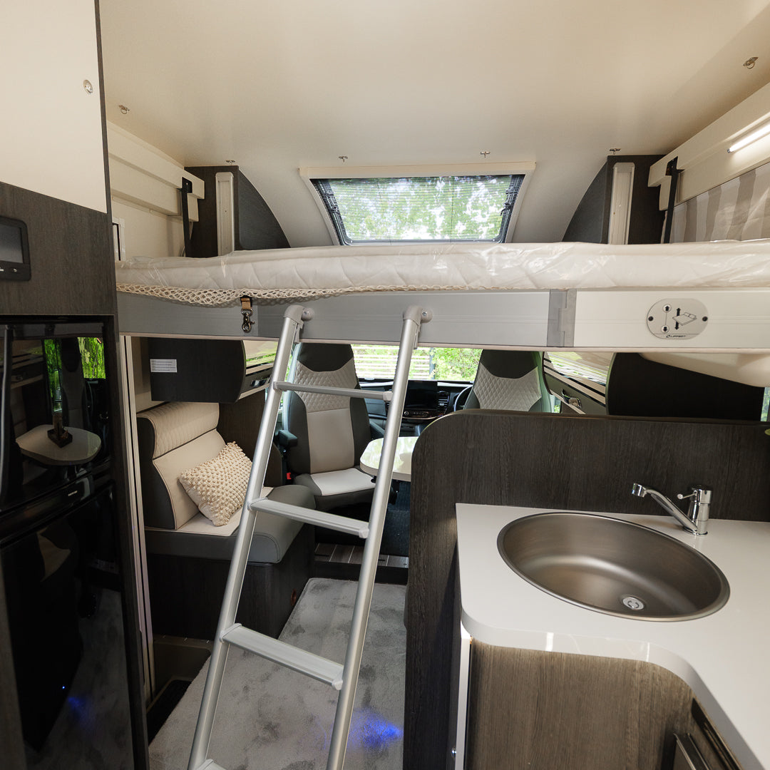 NEW AUTOMATIC Roller Team Zefiro 696 4 berth motorhome