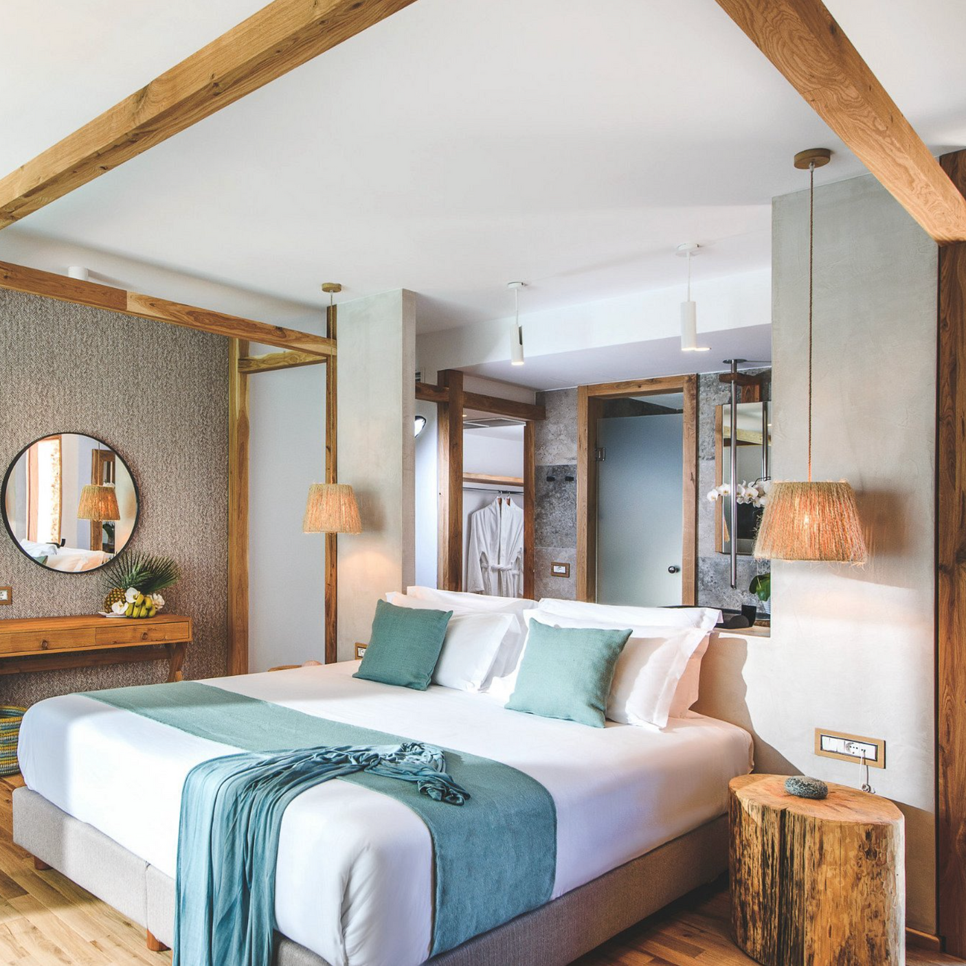 All inclusive 7 Night 5* Stella Island Stay – Overwater Bungalow + Jacuzzi