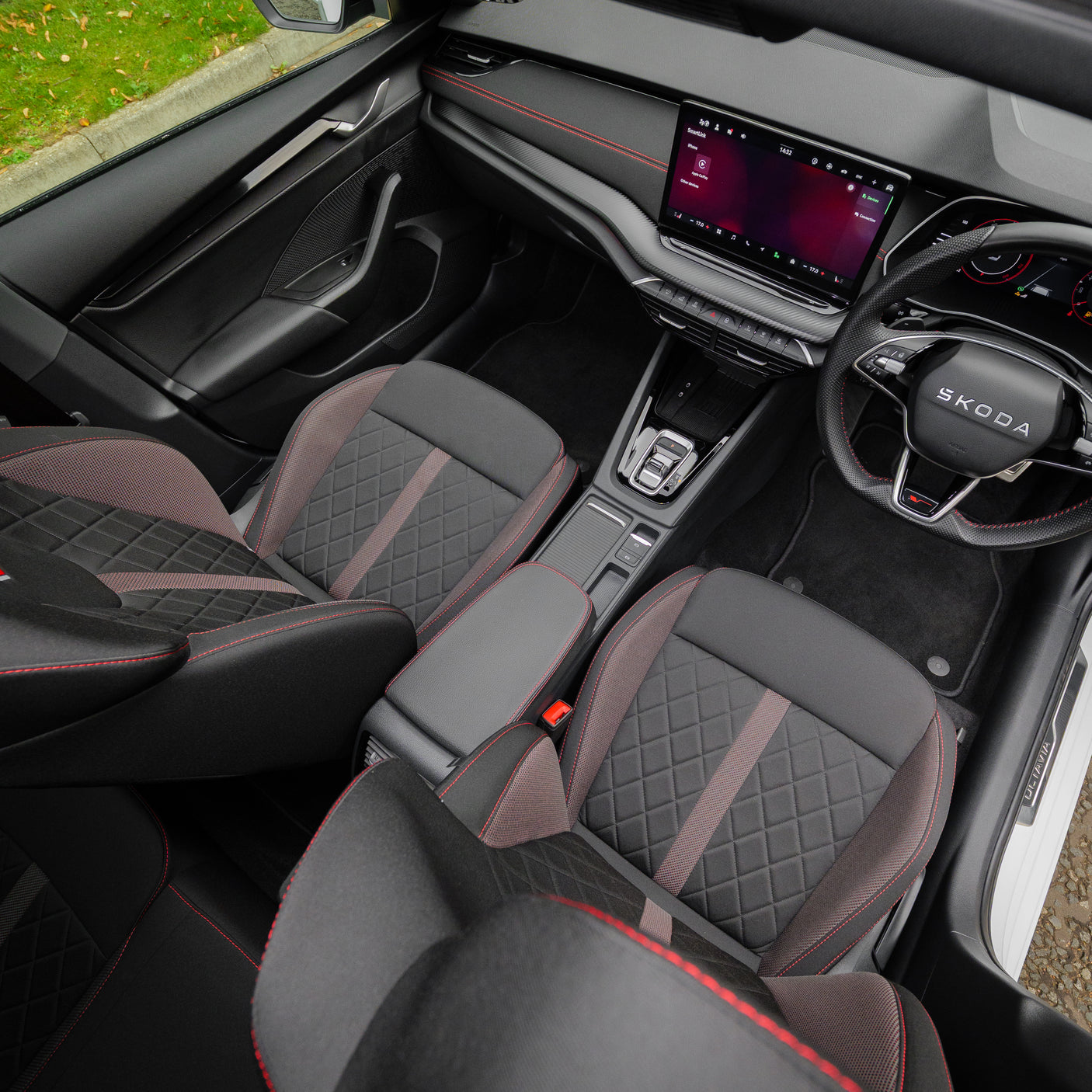 Automatic 2025 Skoda Octavia vRS