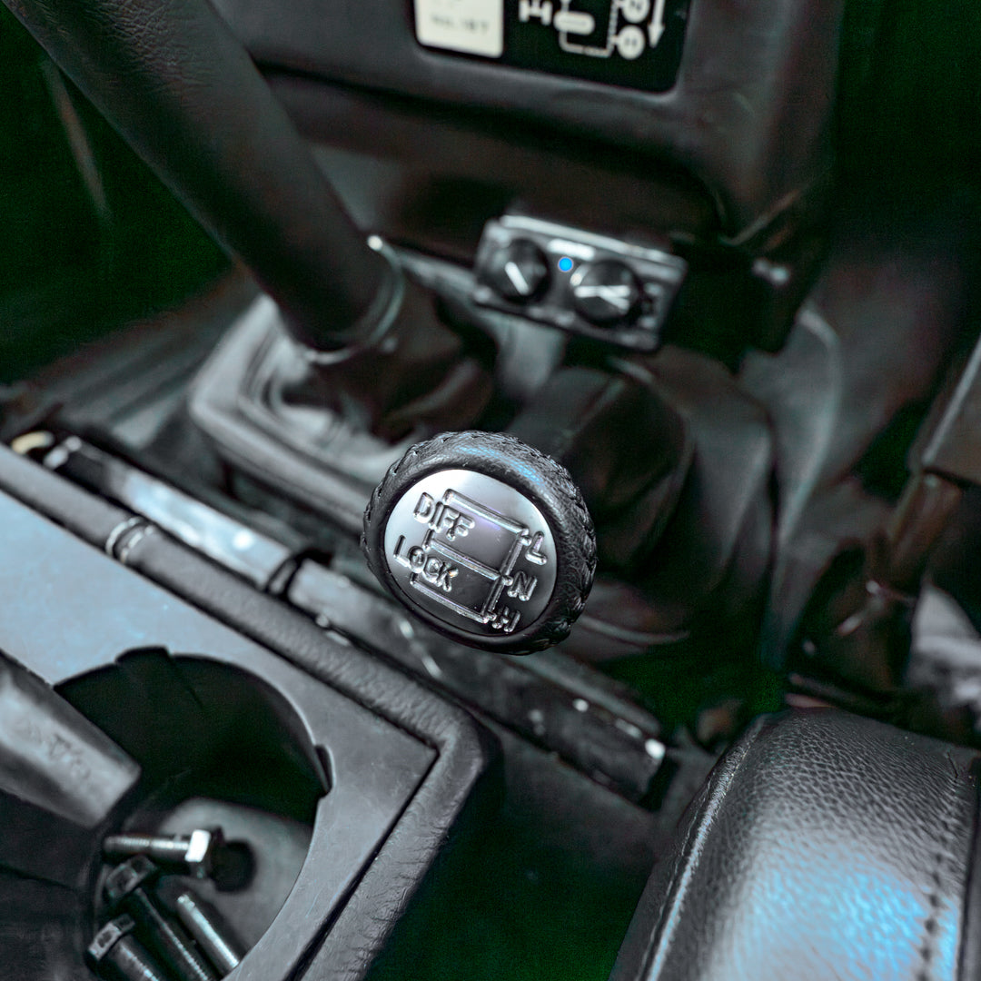 Land Rover Defender – BESPOKE Spectre Edition