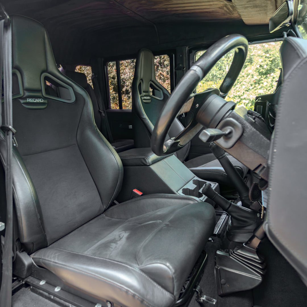 Land Rover Defender – BESPOKE Spectre Edition