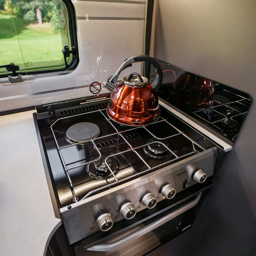 BRAND NEW Automatic 4 berth Swift Trekker 584