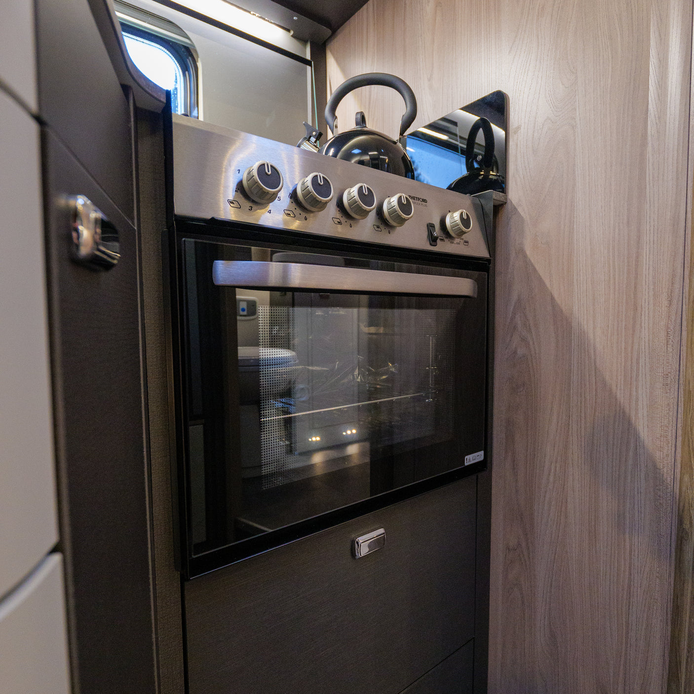 BRAND NEW: 4 berth Swift Voyager 594