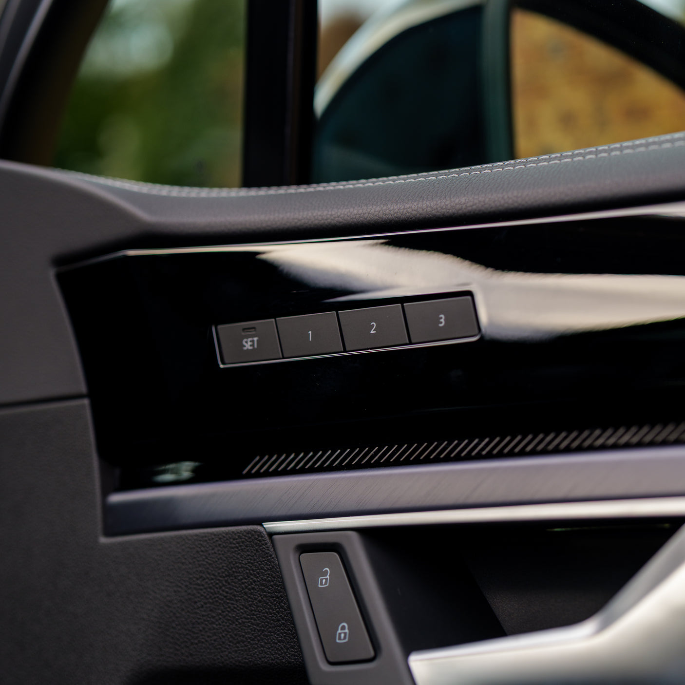 2025 VW Touareg Black Edition