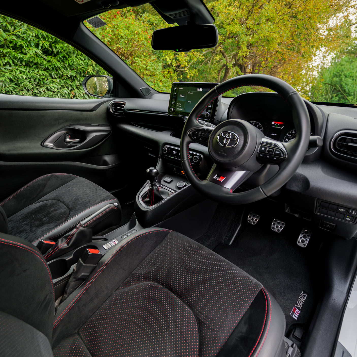 INSANE TOYOTA YARIS GR CIRCUIT