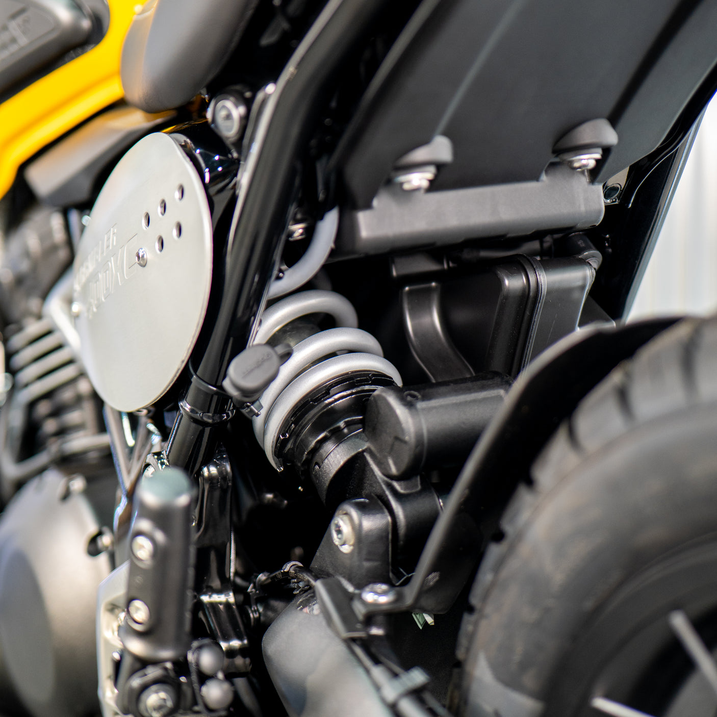 LOW ODDS: BRAND NEW Triumph Scrambler 400Xc