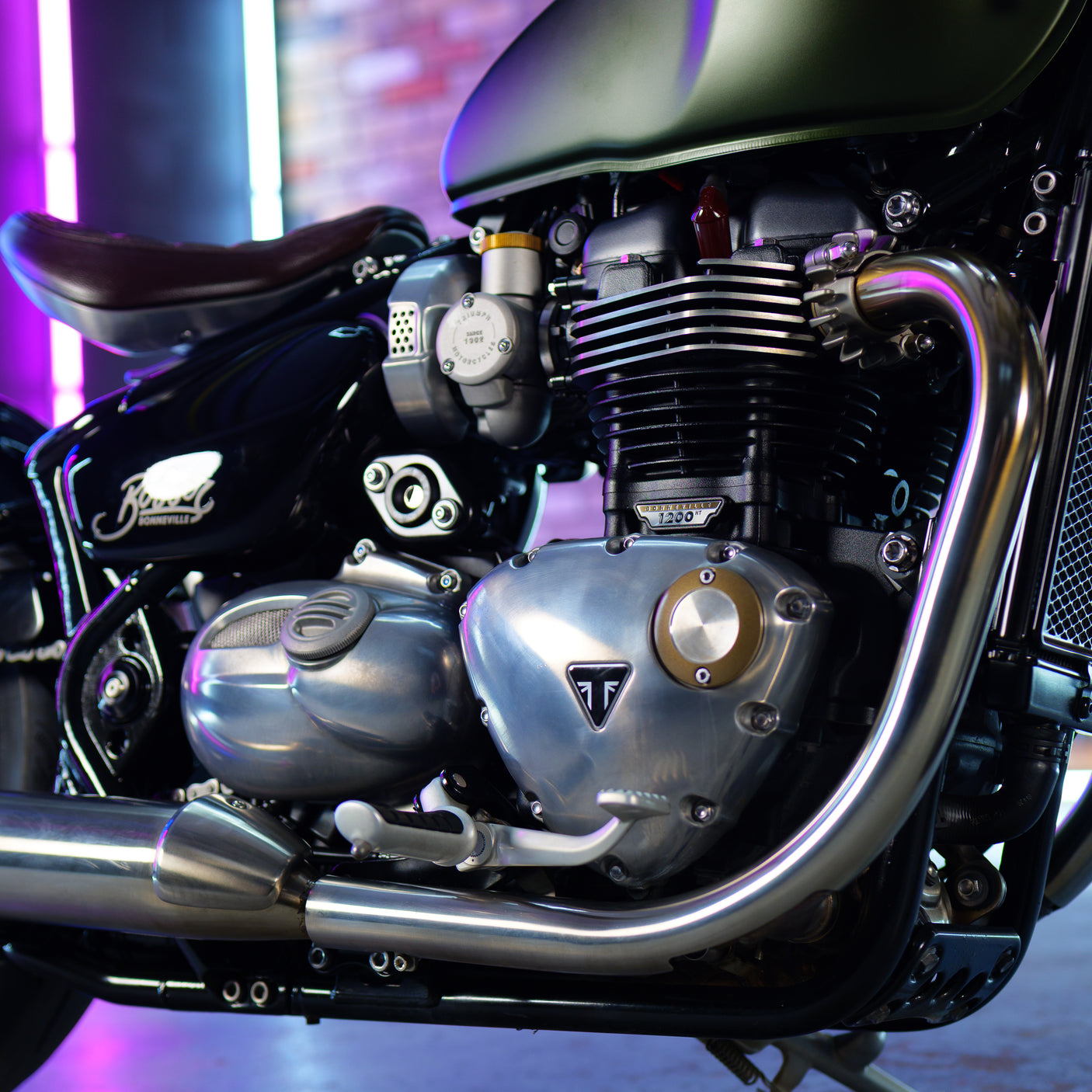 Ironstone Triumph Bobber