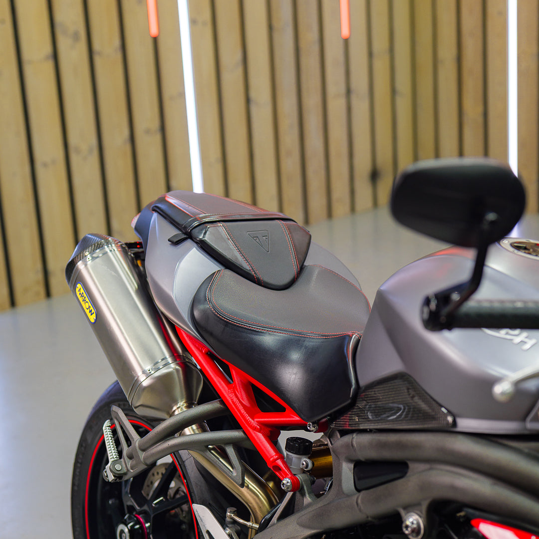 TRIUMPH SPEED TRIPLE R 1050