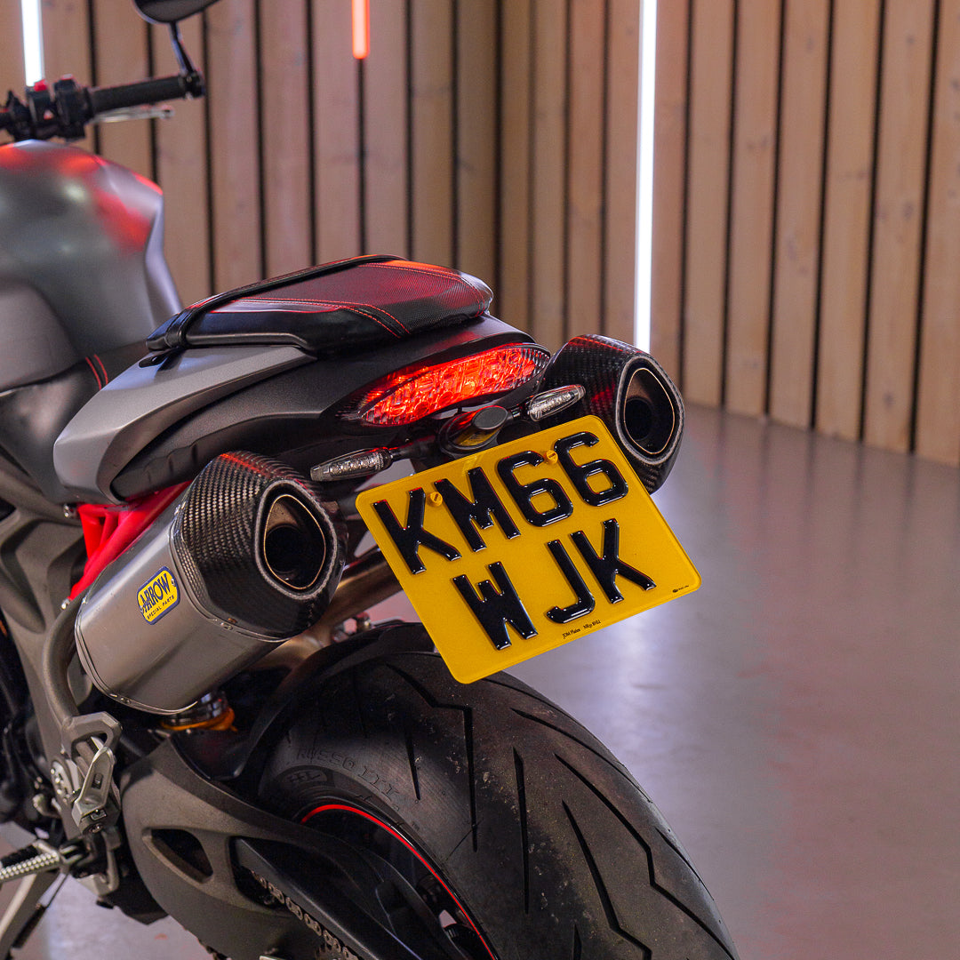 TRIUMPH SPEED TRIPLE R 1050